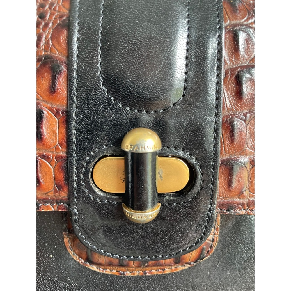 Vintage Brahmin Fairhaven Mass USA Black Brown Croc Embossed Leather Crossbody - Picture 2 of 11